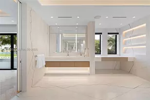 1006 Links, Miami Beach, FL 33109 - Photo 19