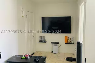 1526 Pennsylvania, Miami Beach, FL 33139 - Photo 3