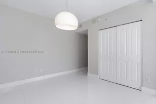 400 Sunny Isles, Sunny Isles Beach, FL 33160 - Photo 29