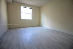 17150 N Bay, Sunny Isles Beach, FL 33160 - Photo 9