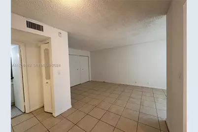 16919 N Bay #117, Sunny Isles Beach, FL 33160 - Photo 11