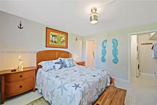 711 S Hollybrook, Pembroke Pines, FL 33025 - Photo 17