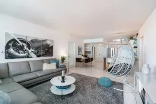 100 Lincoln, Miami Beach, FL 33139 - Photo 3