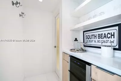 100 Lincoln #739, Miami Beach, FL 33139 - Photo 9