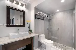100 Lincoln, Miami Beach, FL 33139 - Photo 13