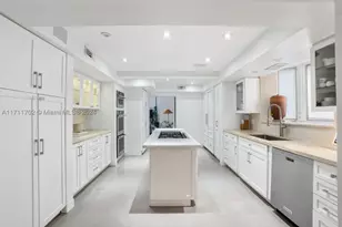 2974 Old Alton, Miami Beach, FL 33140 - Photo 15