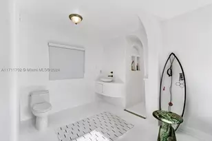 2974 Old Alton, Miami Beach, FL 33140 - Photo 33