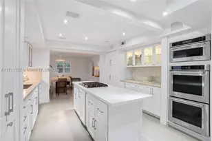 2974 Old Alton, Miami Beach, FL 33140 - Photo 5
