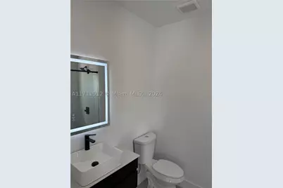210 SE 10th, Hallandale Beach, FL 33009 - Photo 15