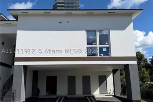 210 SE 10th, Hallandale Beach, FL 33009 - Photo 23