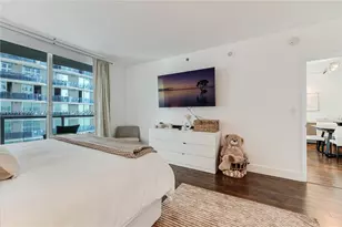 55 SE 6th, Miami, FL 33131 - Photo 11