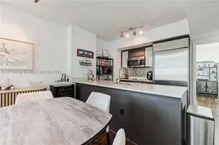 55 SE 6th, Miami, FL 33131 - Photo 15