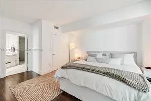 55 SE 6th, Miami, FL 33131 - Photo 9