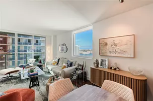 55 SE 6th, Miami, FL 33131 - Photo 3