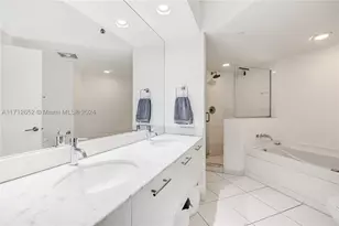 55 SE 6th, Miami, FL 33131 - Photo 13