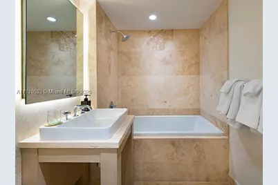102 24th #1540, Miami Beach, FL 33139 - Photo 17