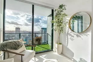 601 NE 1, Miami, FL 33132 - Photo 29