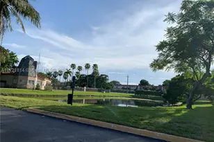 8710 SW 3rd, Pembroke Pines, FL 33025 - Photo 5
