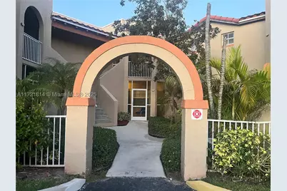 8710 SW 3rd #104, Pembroke Pines, FL 33025 - Photo 9