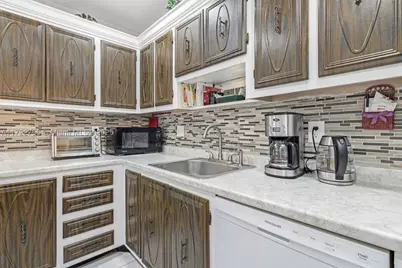 4000 NW 44th #205, Lauderdale Lakes, FL 33319 - Photo 7