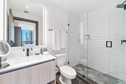 398 NE 5th #3209, Miami, FL 33132 - Photo 15