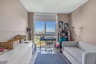 325 S Biscayne, Miami, FL 33131 - Photo 23