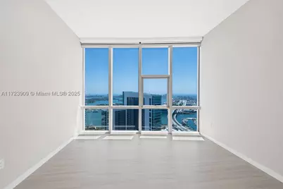 851 NE 1st #PH 5411, Miami, FL 33132 - Photo 29