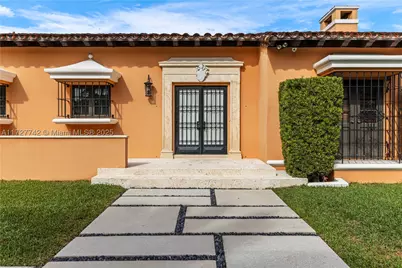 1181 S Alhambra, Coral Gables, FL 33146 - Photo 9