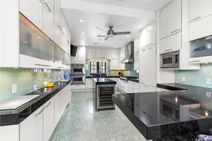 1181 S Alhambra, Coral Gables, FL 33146 - Photo 13