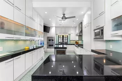 1181 S Alhambra, Coral Gables, FL 33146 - Photo 15