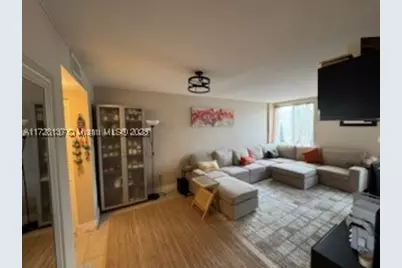 250 180th #455, Sunny Isles Beach, FL 33160 - Photo 5