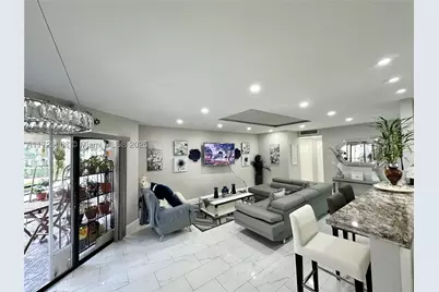 6655 W Broward #201, Plantation, FL 33317 - Photo 15