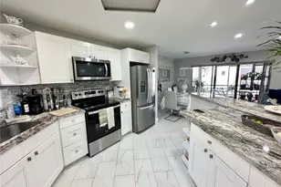 6655 W Broward, Plantation, FL 33317 - Photo 9