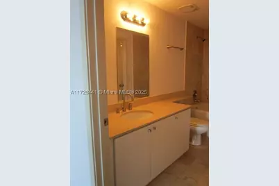 170 SE 14th #2306, Miami, FL 33131 - Photo 11