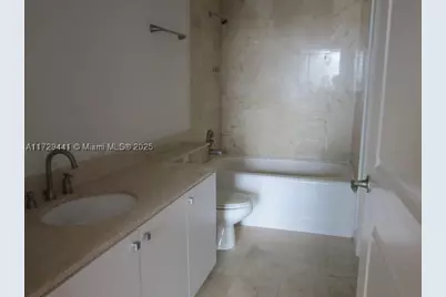 170 SE 14th #2306, Miami, FL 33131 - Photo 9