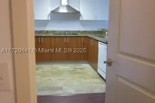 170 SE 14th, Miami, FL 33131 - Photo 5