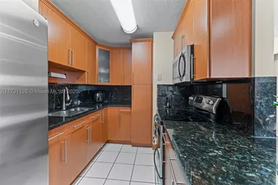 605 NW 72nd #406, Miami, FL 33126 - Photo 15