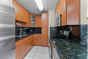 605 NW 72nd, Miami, FL 33126 - Photo 15