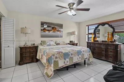 605 NW 72nd #406, Miami, FL 33126 - Photo 3