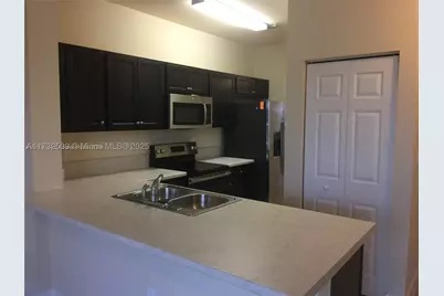 2819 SE 1st #6, Homestead, FL 33033 - Photo 3