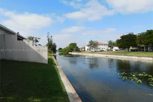 617 SE 7, Cape Coral, FL 33990 - Photo 9