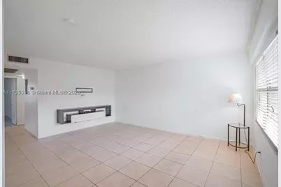 151 SW 135th #302T, Pembroke Pines, FL 33027 - Photo 9