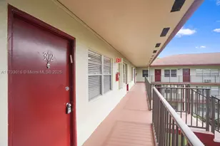 151 SW 135th, Pembroke Pines, FL 33027 - Photo 3