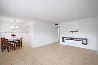 151 SW 135th #302T, Pembroke Pines, FL 33027 - Photo 37