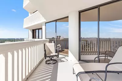 1000 Island #2003, Aventura, FL 33160 - Photo 21