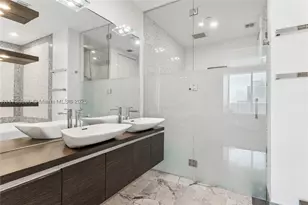 200 Biscayne Blvd, Miami, FL 33131 - Photo 15