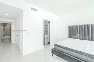 17301 Biscayne, North Miami Beach, FL 33160 - Photo 21