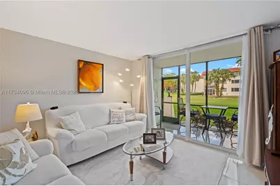 711 S Hollybrook #109, Pembroke Pines, FL 33025 - Photo 11
