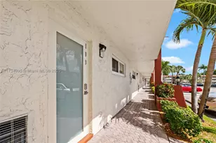 711 S Hollybrook, Pembroke Pines, FL 33025 - Photo 3