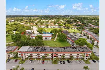 711 S Hollybrook #109, Pembroke Pines, FL 33025 - Photo 1